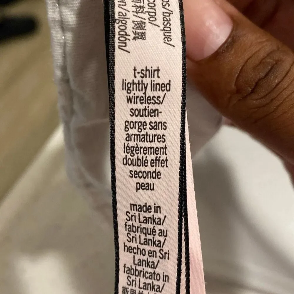 Victoria’s Secret T-shirt lightly lined wireless bra, size 38DD